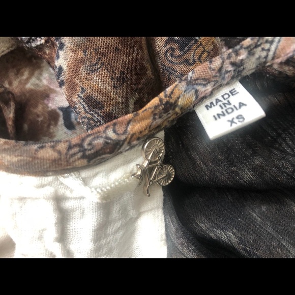 ONE FINE DAY FLOWY CAMI  (EUC) 0518-20 - Picture 7 of 10